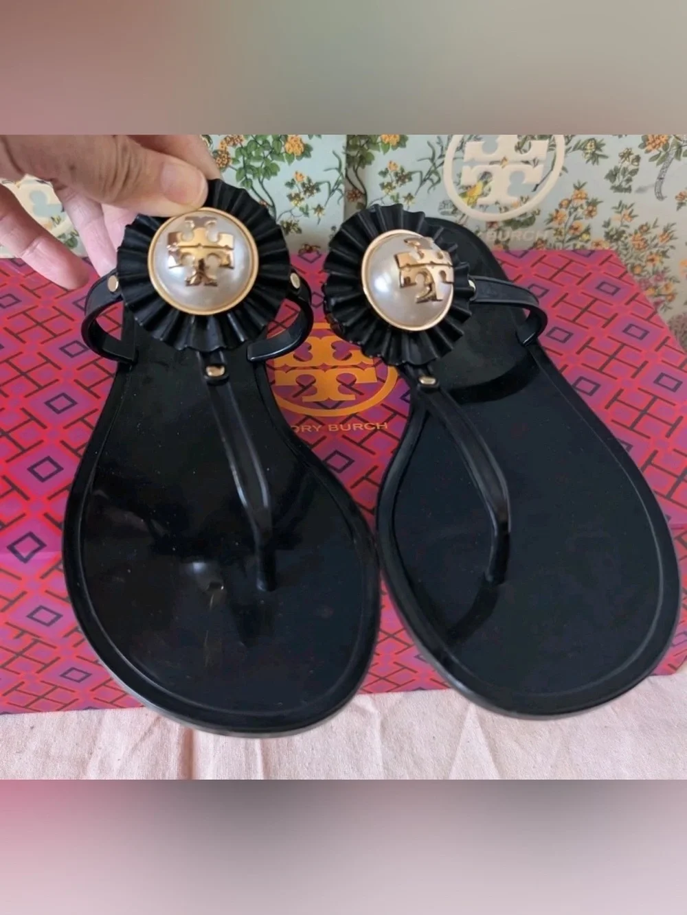 Tory Burch melody pearl Black Gold Jelly Sandals Thong Flip Flop 7